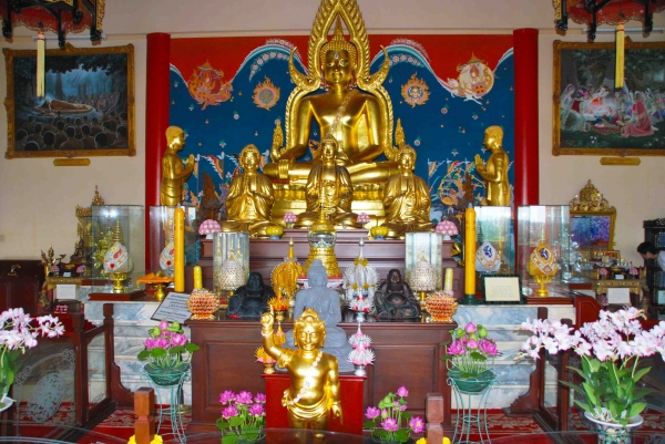 Zdjęcie z Tajlandii - I kolejny oltarz