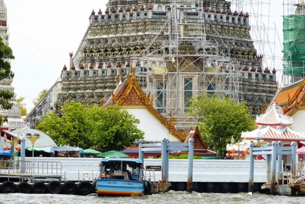 Zdjęcie z Tajlandii - Wat Arun w rusztowaniach