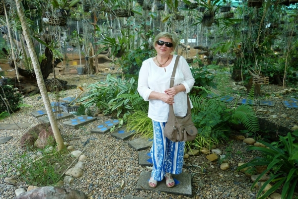 Zdjęcie z Tajlandii - w wiszącym-doniczkowym ogrodzie