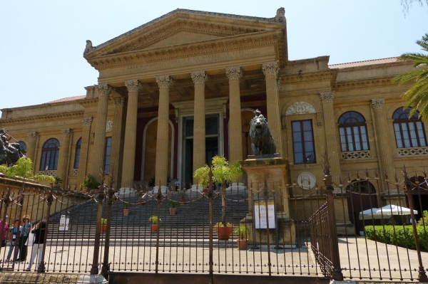 Zdjęcie z Włoch - teatr operowy Teatro Massimo