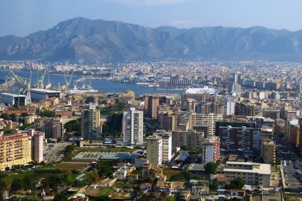 Zdjęcie z Włoch - widok na Palermo z Monte Pellegrino