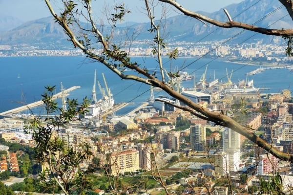 Zdjęcie z Włoch - port w Palermo