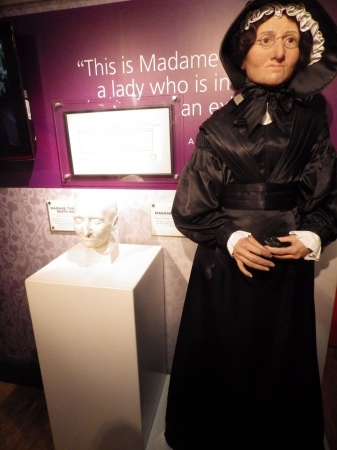 Zdjęcie z Wielkiej Brytanii - Madame Tussaud- pomysłodawczyni muzeum.