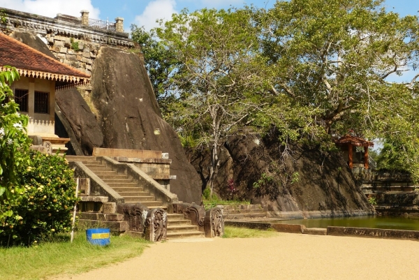 Zdjęcie ze Sri Lanki - klasztor Isurumunija