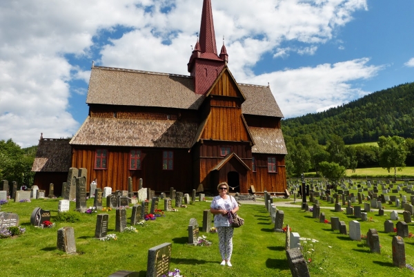 Zdjęcie z Norwegii - Ringebu stavkirke z XIII wieku