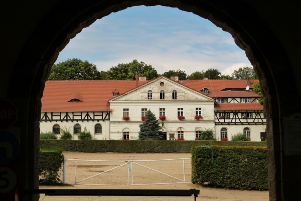 Zdjęcie z Polski - stajnie w Książu