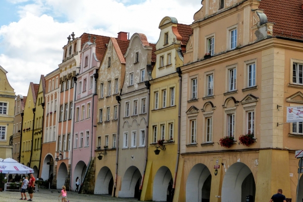 Zdjęcie z Polski - kamienice podcieniowe przy Rynku