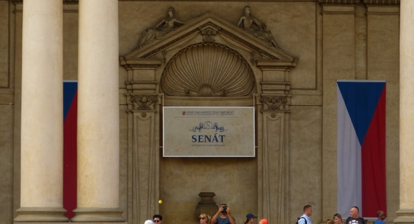 Zdjęcie z Czech - Obecnie Pałac mieści w swych murach - czeski Senat