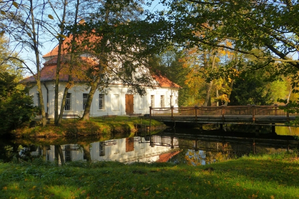 Zdjęcie z Polski - kościół Jana Nepomucena na wyspie - to zwierzyniecka wizytówka