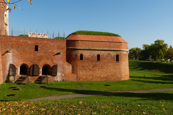 Zdjęcie z Polski - Nadszaniec - wejście do Bastionu VII