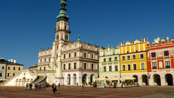 Zdjęcie z Polski - tego rynku i Ratusza  nikomu przedstawiać nie trzeba....