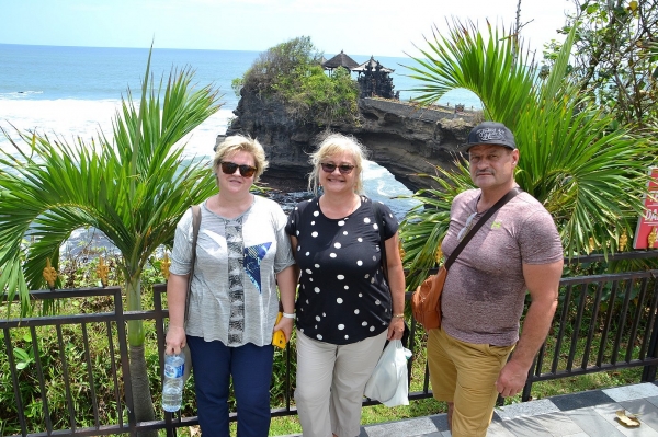 Zdjęcie z Indonezji - Pozdrawiamy z Tanah Lot :)