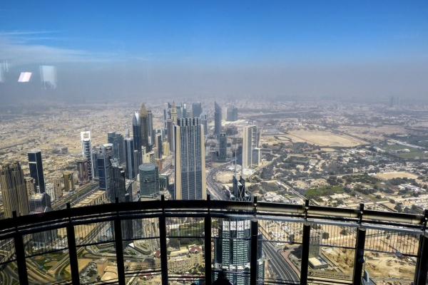 Zdjęcie z Zjednoczonych Emiratów Arabskich - widoki na Dubaj i pustynię wokół z Burj Khalify