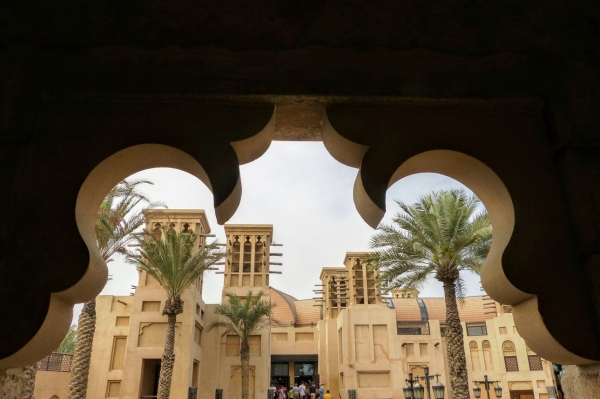 Zdjęcie z Zjednoczonych Emiratów Arabskich - Madinat Jumeirach - mnóstwo tu sklepów, kawiarni, 