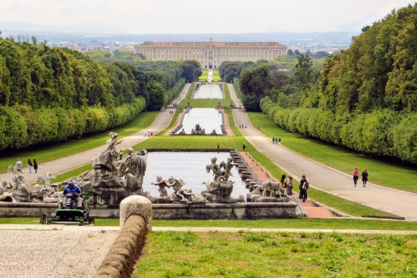 Zdjęcie z Włoch - widoki w stronę Pałacu -  imponujace!