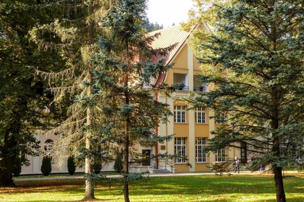 Zdjęcie z Polski - sanatorium Jan Kazimierz - główny zakład leczniczy w Dusznikach-Zdroju