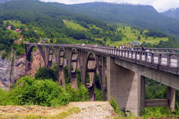 Zdjęcie z Czarnogóry - wspaniały most na Tarze (szczegóły w relacji)