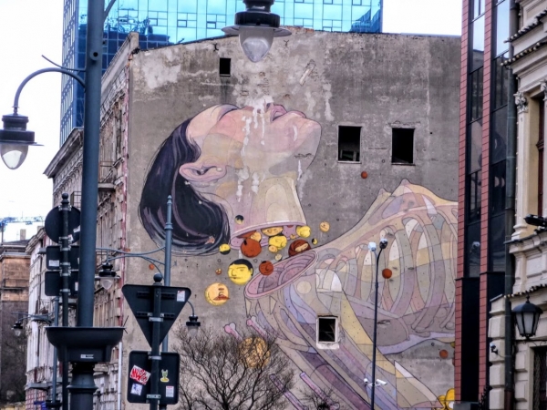 Zdjęcie z Polski - kolejny mural tuż obok poprzedniego 