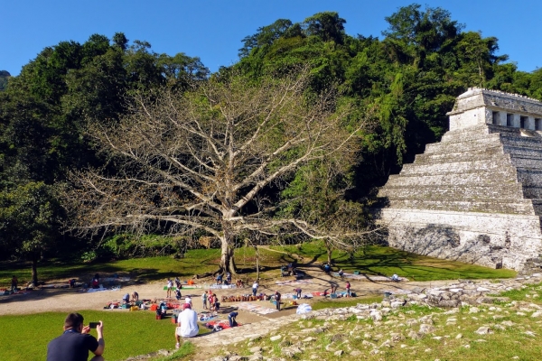 Zdjęcie z Meksyku - "pamiątkowy bazarek" dopisuje i tutaj, chociaż w porównaniu z Chichen Itza to tylko maleńki % tego, 