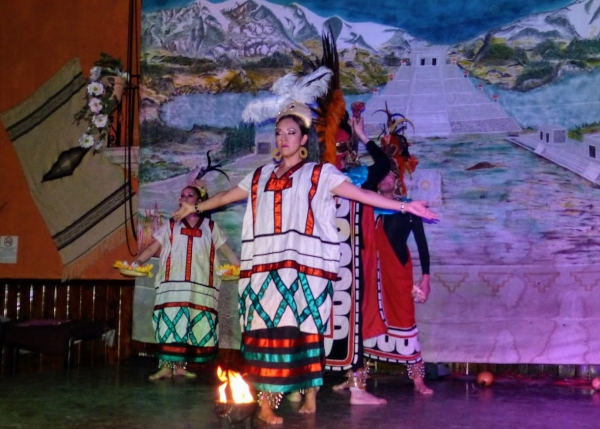 Zdjęcie z Meksyku - tańczono tu i śpiewano znane w Meksyku kawałki ludowe i rozrywkowe
