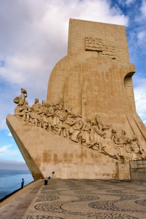 Zdjęcie z Portugalii - jeden z symboli miasta Padrão dos Descobrimentos - Pomnik Odkrywców