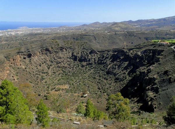 Zdjęcie z Hiszpanii - Oto i Caldera de Bandama. Przyznam, że widok robi wrażenie.