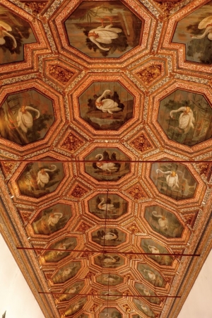 Zdjęcie z Portugalii - swą nazwę, sala ta zawdzięcza sufitowi, na który składa się 27  drewnianych paneli