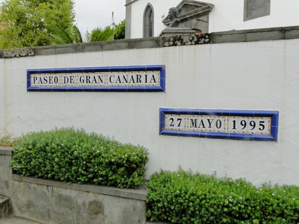 Zdjęcie z Hiszpanii - Parkujemy na dużym, miejskim parkingu i udajemy się wprost na Paseo de Gran Canaria.