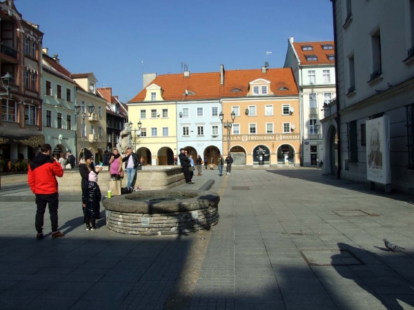 Zdjęcie z Polski - studnia miejska