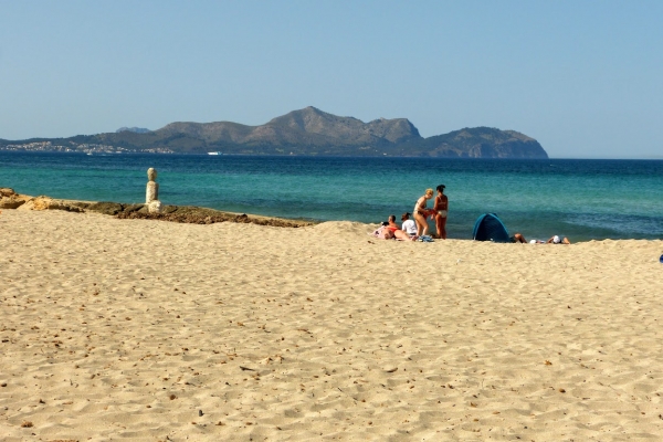 Zdjęcie z Hiszpanii - nasza przyhotelowa plaża.. pustki, słonko i luzik....