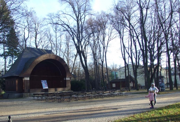 Zdjęcie z Polski - park zdrojowy