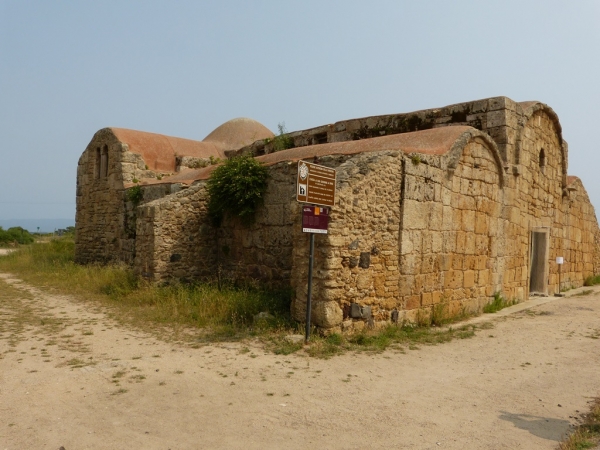 Zdjęcie z Włoch - Chiesa di San Giovanni di Sinis pochodzi z VI wieku n.e.