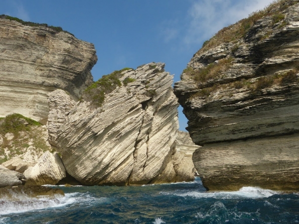 Zdjęcie z Francji - i skała "Ziarnko Piasku " z poziomu wody