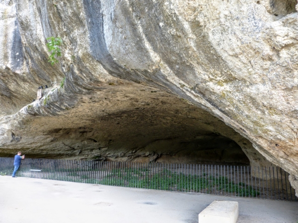 Zdjęcie z Francji - la Grotte de la Salpetriere