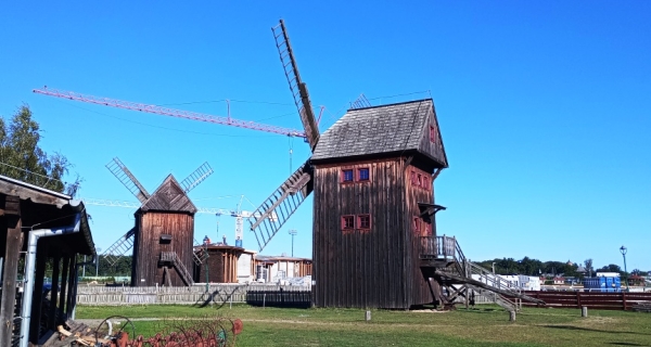 Zdjęcie z Polski - w Uniejowie jest tez niewielki skansen; w zasadzie nie tyle skansen - co młyńska zagroda z dwoma 