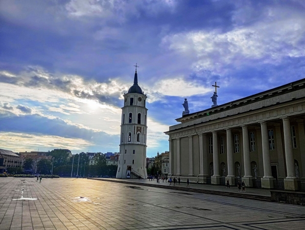 Zdjęcie z Litwy - Plac Katedralny 