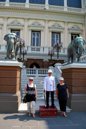 Zdjęcie z Tajlandii - Pod Palacem Krollewskim..