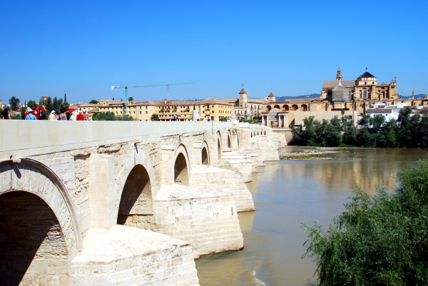 Zdjęcie z Hiszpanii - Rzymski most na rzece