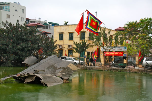 Zdjęcie z Wietnamu - hanoi, jezioro b-52