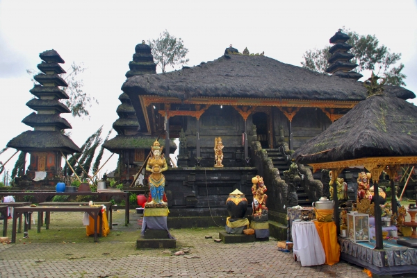 Zdjęcie z Indonezji - Pura Ulun Danu Batur