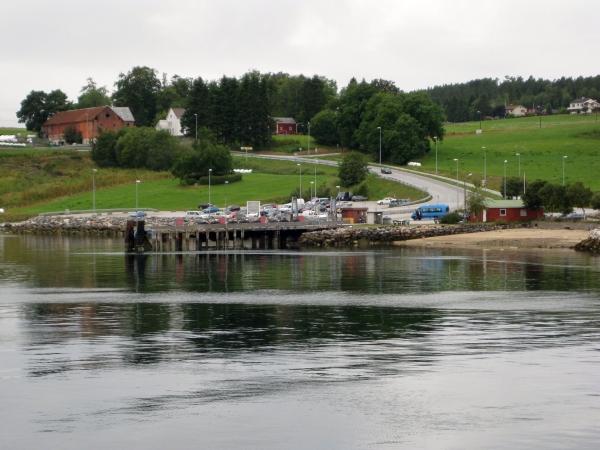 Zdjęcie z Norwegii - Dobijamy do brzegu...