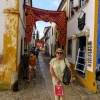 Zdjęcie z Portugalii - zaopatrzona w słodkie buteleczki - idę dalej