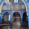 Zdjęcie z Tunezji -  niebieskie wnętrze synagogi sprawia przyjemne wrażenie